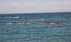 Van Gölü’nde Su Sporları Festivali renkli görüntülerle tamamlandı