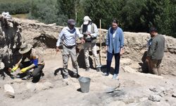 Gürpınar’da tarihin izleri gün yüzüne çıkıyor: Çavuştepe Kalesi’nde kazı sürüyor