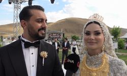 Van'da Görkemli Düğün! Damada 20 Milyon TL, Geline Kilolarca Altın Takıldı