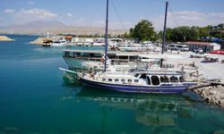 Van Edremit Marina’dan tekne turları düzenleniyor: Altyapı sorunları çözüm bekliyor