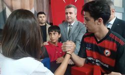 Özalp’ta Gençlik ve Spor Festivali renkli görüntülere sahne oldu