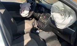 Van’da Feci Kaza! İki Otomobil Çarpıştı, 7 Kişi Yaralandı