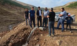 Tatvan’da köylerin altyapı ve ulaşım çalışmaları hız kesmeden sürüyor