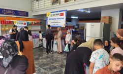 Van’da 300 öğrenciye kırtasiye desteği