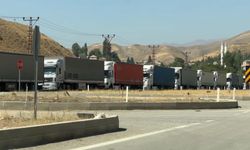 Esendere Gümrük Kapısı’nda 3 kilometrelik tır kuyruğu