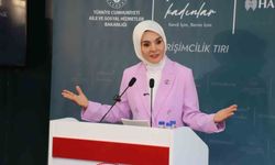 Bakan Göktaş Hakkari’de kadın girişimcilerle buluştu