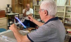Laboratuvar camından sanat eserlerine: 70 yaşındaki ustanın 56 yıllık hikayesi