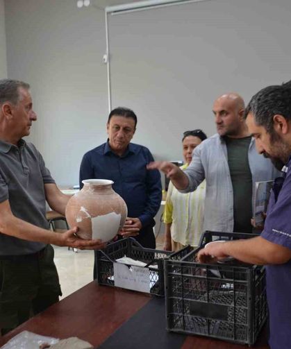 Malazgirt’te yaklaşık 2 bin eser ortaya çıkarıldı