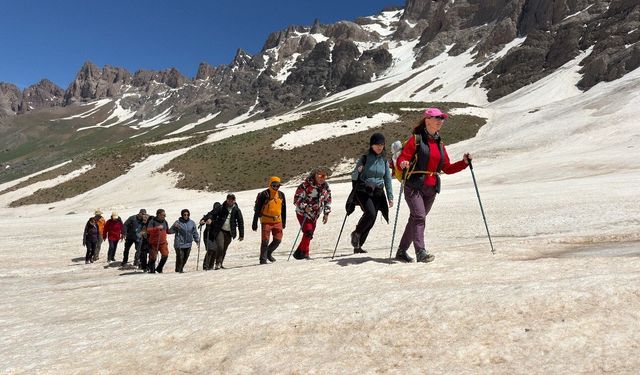 Hakkari'nin Saklı Güzellikleri Doğa Tutkunlarıyla Buluşuyor