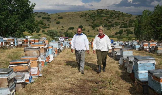 Karavan desteği gezgin arıcı aileye nefes oldu