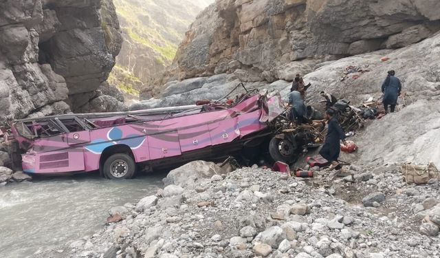 Pakistan'da kaza: 40 ölü