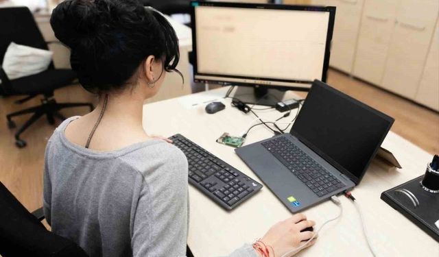 Sağlık Bakanlığı'ndan ofis çalışanlarına omurga sağlığı uyarısı: 6 altın kural