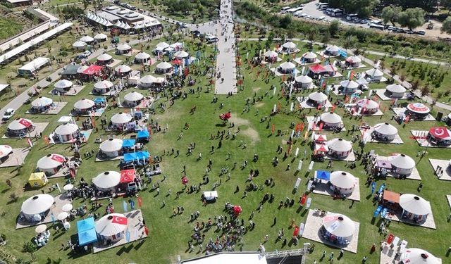 Malazgirt Zaferi’nin 955. yıl dönümü Ahlat’ta kutlanmaya başlandı