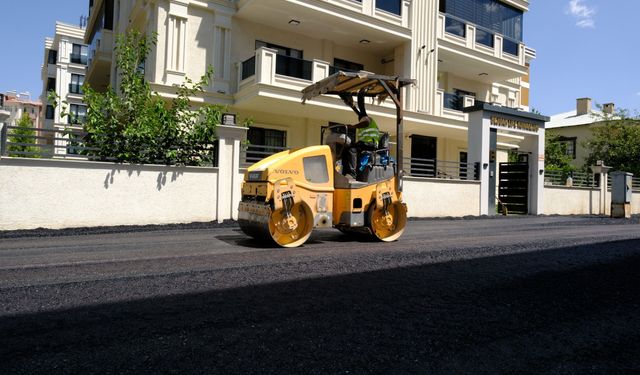 İpekyolu Belediyesi’nden Hafiziye Mahallesi’ne asfalt çalışması