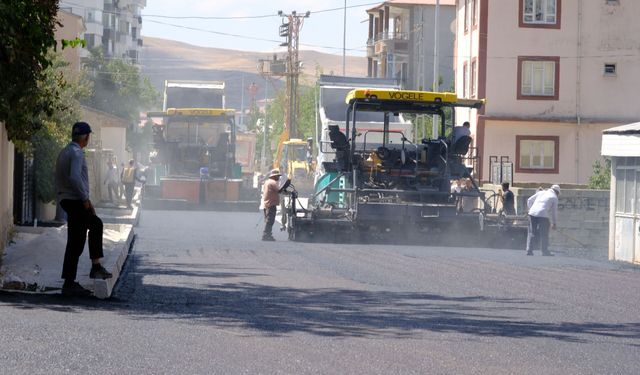İpekyolu’nda yol ve altyapı çalışmaları sürüyor: Barutçuoğlu Sokak yenilendi