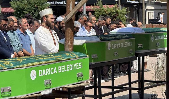 Denizde Hayatını Kaybeden 3 Kardeş Toprağa Verildi