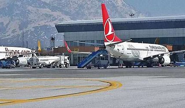 Tahran-Van uçuşunda teknik arıza: Sefer ileri tarihe alındı