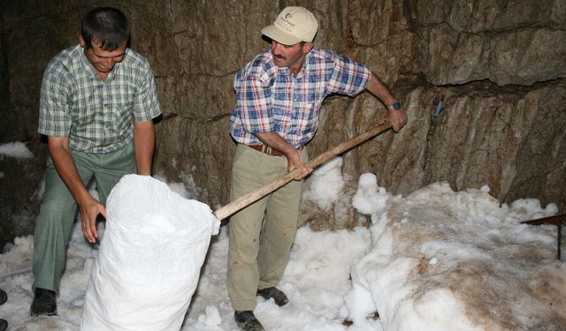 Yaz sıcağında doğal buzdolabı: Yörüklerin peynir saklama yöntemi şaşırtıyor
