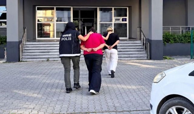 Hakkari’de yakalanan 3 şüphelinin midesinden uyuşturucu çıktı
