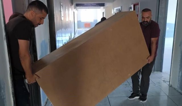 Van’da öğretmenlerden yeni eğitim yılı öncesi örnek dayanışma