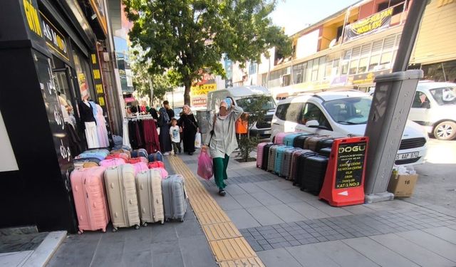 Van’da kaldırımlar işgal altında
