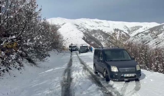 Kaar yağışı nedeniyle 14 köy yolu kapandı