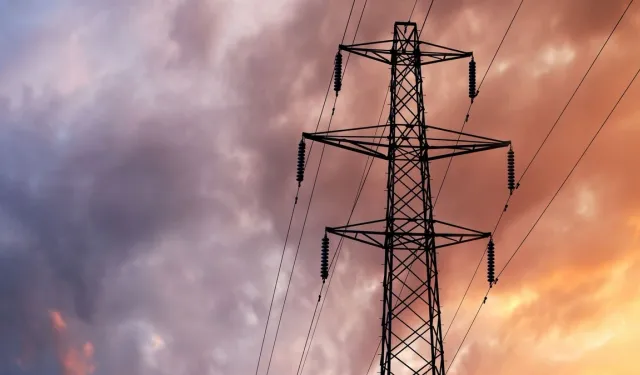 Edremit’te Farklı Saat Aralıklarında Elektrik Kesintisi Yaşanacak