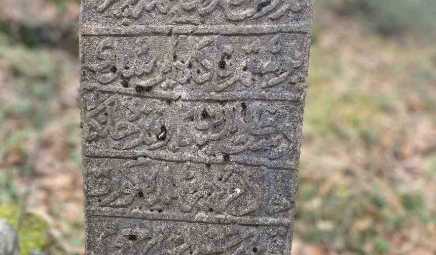 Asırlık Osmanlı mezarları restore edilerek yeniden ayağa kaldırıldı