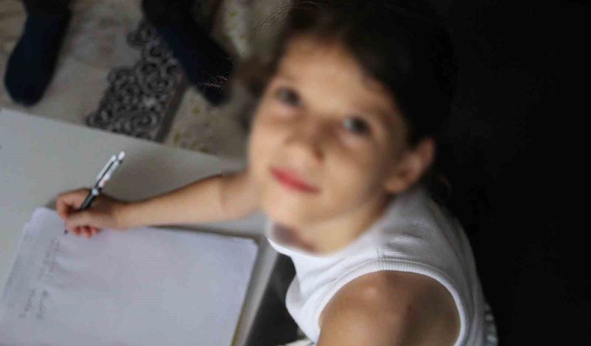 4 yıldır sessizliğe mahkum olan Ayşegül yeniden duymak istiyor