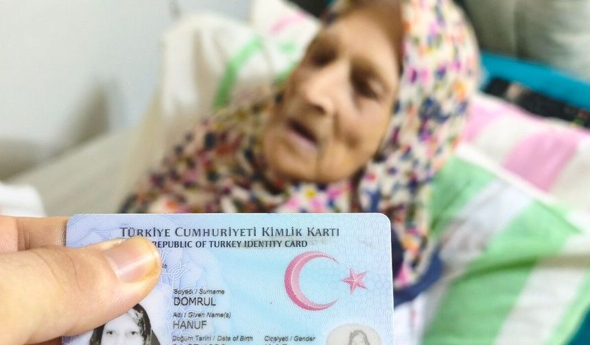 Asırlık çınar 5 kuşağı bir arada gördü