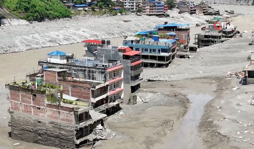 Nepal’de sel felaketinin bilançosu ağırlaşıyor: 475 kişi hayatını kaybetti