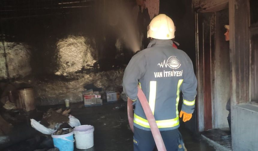 Van itfaiyesi ağustos ayında 1174 olaya müdahale etti