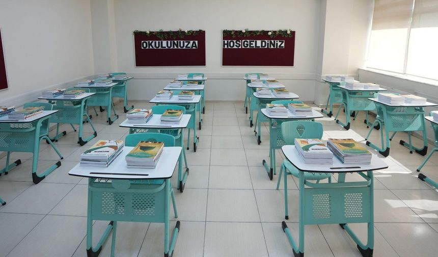 MEB 2026-2027 ücretsiz ders kitaplarını dağıtmaya başladı