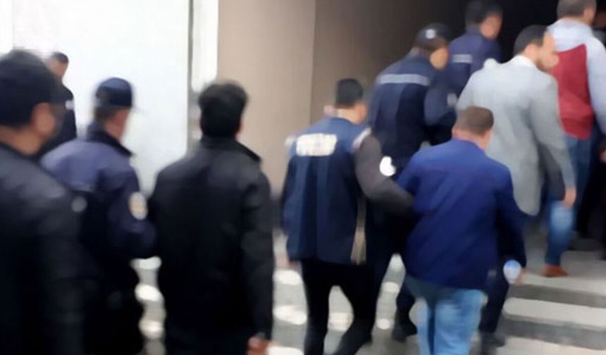 İstanbul merkezli 6 ilde FETÖ operasyonu: 20 şüpheli yakalandı