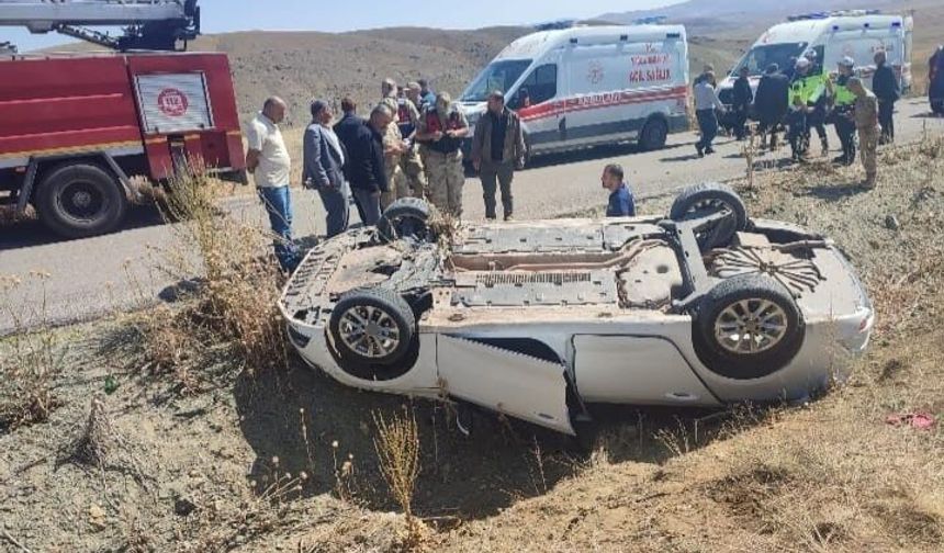 Van Özalp’te otomobil kazası: 1 kişi yaralandı