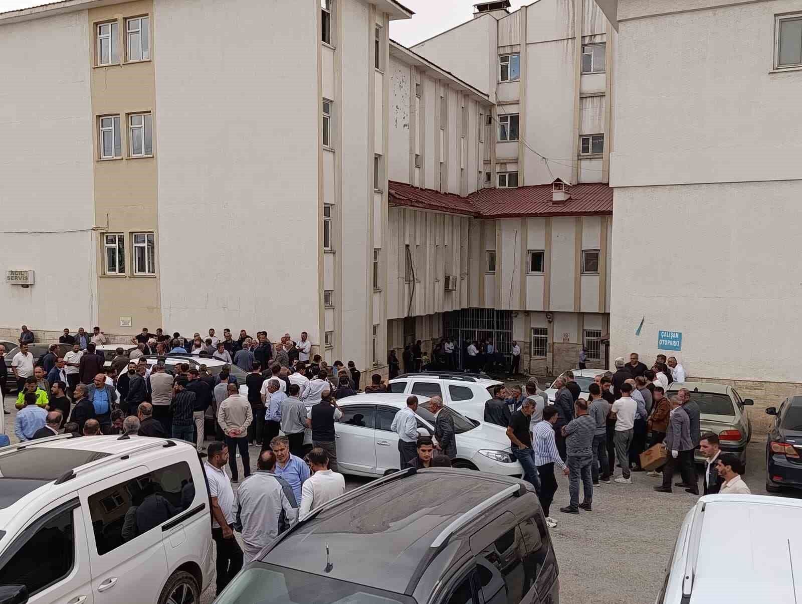 Van Başkale’de dereye kapılan 20 yaşındaki çoban kurtarılamadı