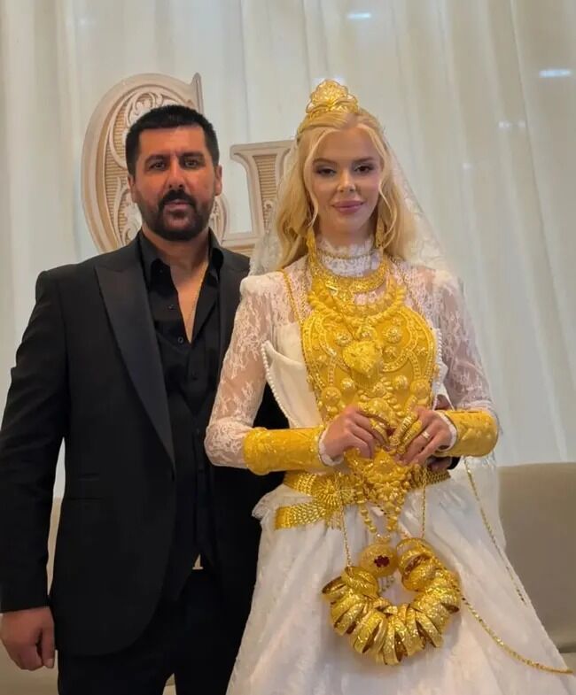 9C00D95D 0X0 Son Dakika Vanli Kara Haydar Mehmet Fatih Tancalan Gozaltinda Cagla Oz Ile Dugununde Takilan Altin Ve Paralar 1788845977250 1 11Zon