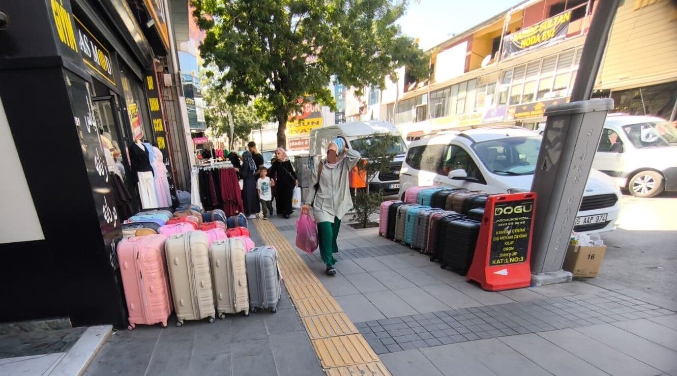 Van’da kaldırımlar işgal altında