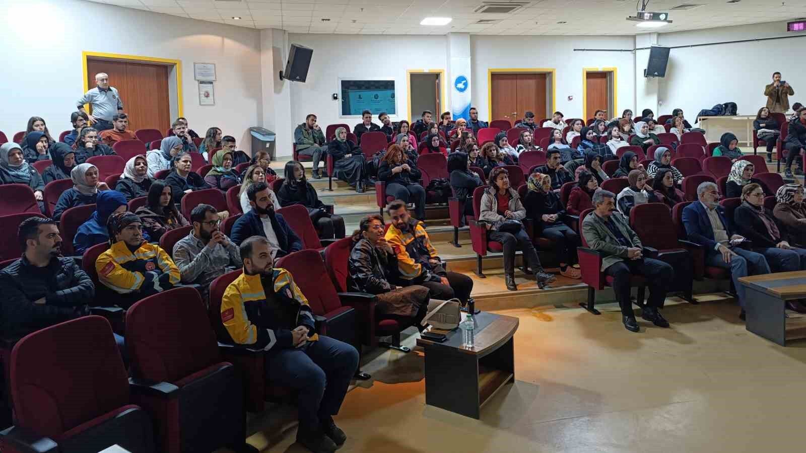 Van’da “Acil Sağlık Hizmetleri Tanıtım ve Eğitim Programı”