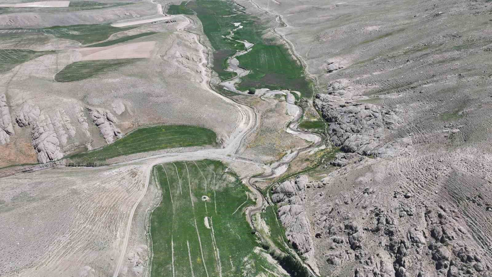 Saray’da 593 hektar arazi suya kavuşuyor