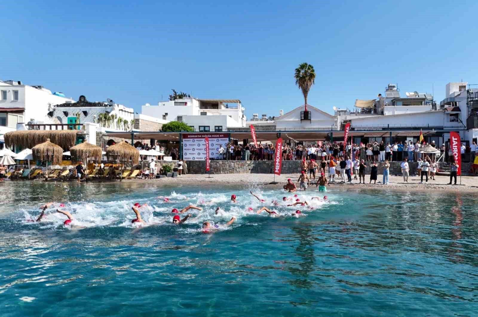 Bodrum’da sağlık için kulaç attılar