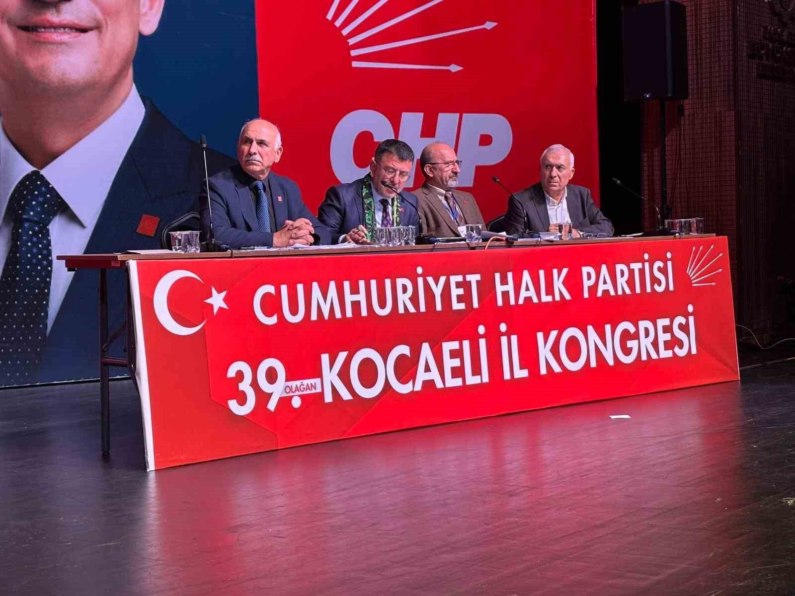 CHP kongresinde basın mensuplarına saldırı