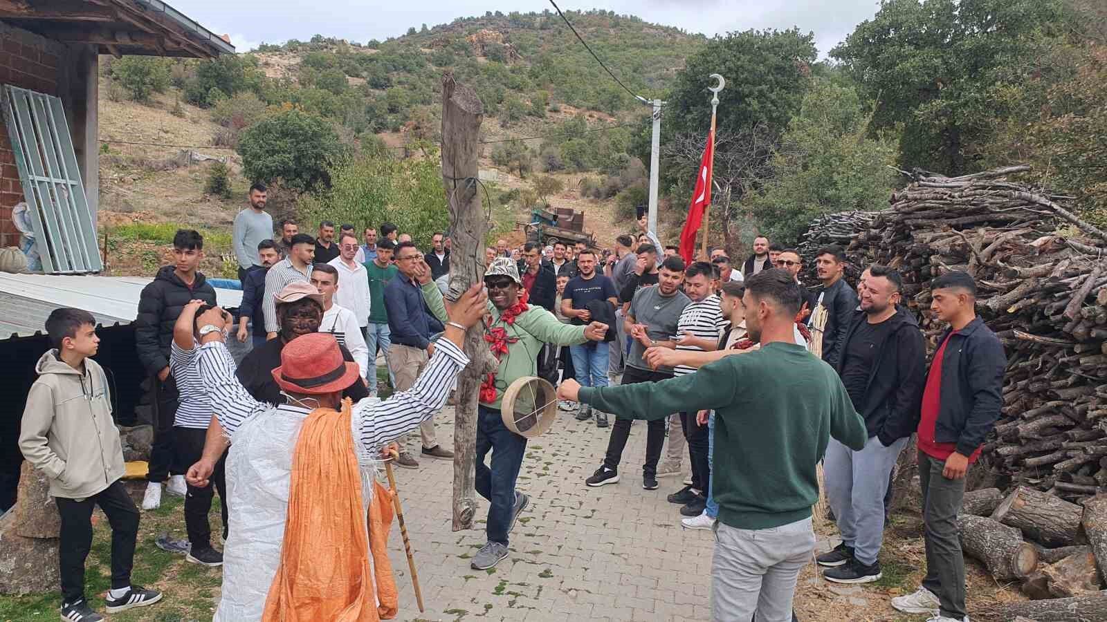 Düğüne geç kalana sulu ceza